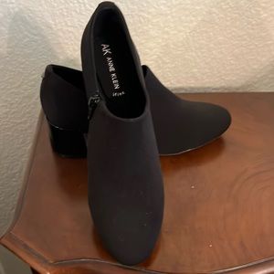 7.5m  Anne Klein Iflex Black Dress Shoe